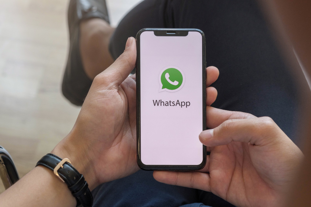 How to add bold text on WhatsApp and WhatsApp Web
