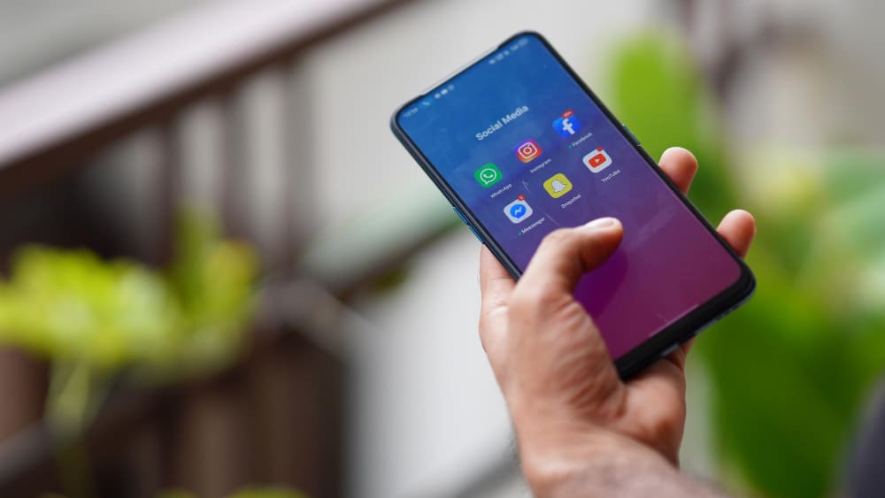 rimuovere app di sistema